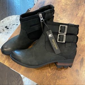 Sorel Lolla™ Waterproof Leather Ankle Boot Black 7